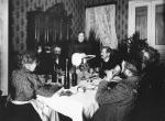 M.L. Frank, director of the Northen Glass and Industry Company, wiht members of his family. 1900s M.L. Frank, director of the Northen Glass and Industry Company, wiht members of his family. 1900s